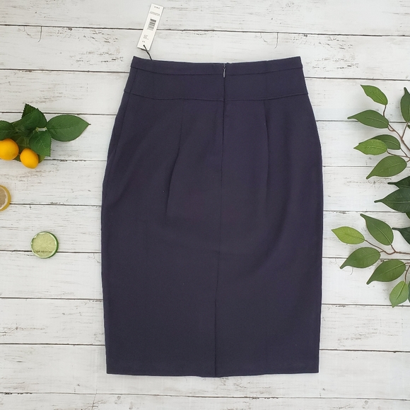 NWT Tahari Navy Blue Pencil Skirt Size Small - Picture 4 of 4